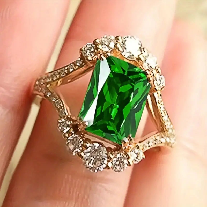 Amara Luxe™ - Emerald Elegance Collection
