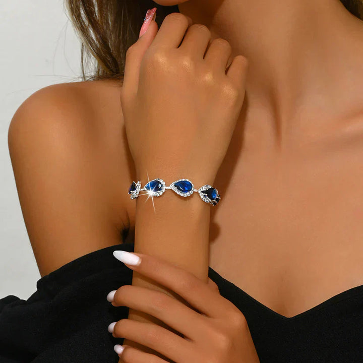 Viktorie™ - Classic Sapphire Collection