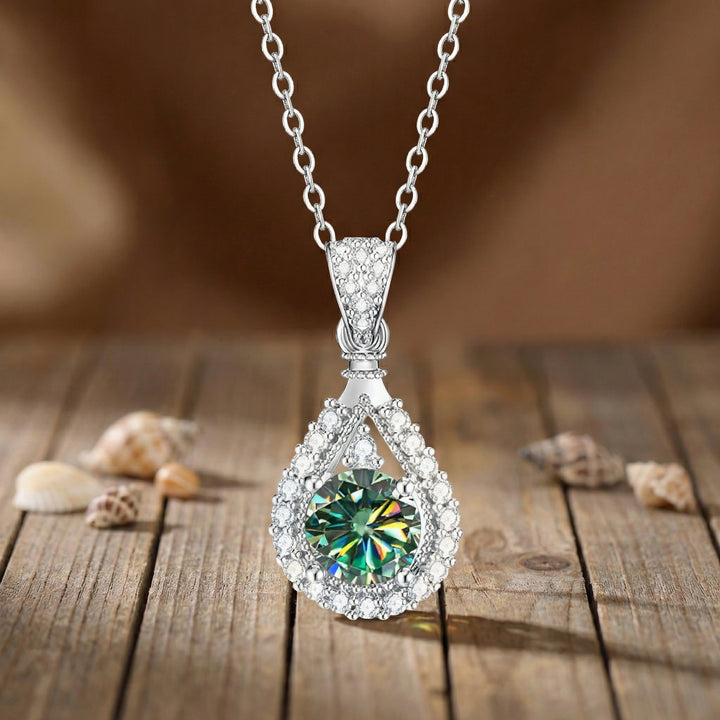 Amélie Luxe™ - Emerald Elegance Collection Necklace